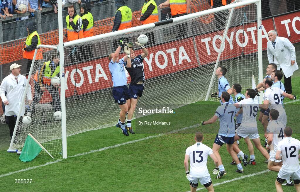 12 July 2009; Dublin goalkeeper Stephen Cluxton and Shane Ryan combine to stop a late Kildare free. GAA Football Leinster Senior Championship Final, Dublin v Kildare, Croke Park, Dublin. Picture credit: Ray McManus / SPORTSFILE