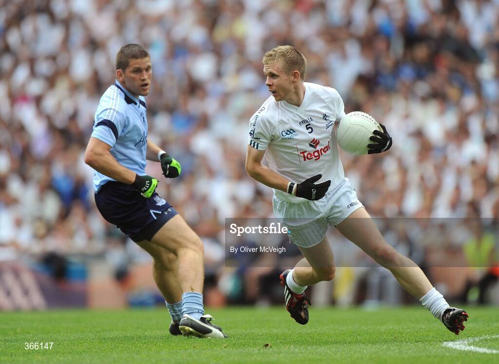 12 July 2009; Morgan O'Flaherty, Kildare, in action against Conal Keaney, Dublin. GAA Football Leinster Senior Championship Final, Dublin v Kildare, Croke Park, Dublin. Picture credit: Oliver McVeigh / SPORTSFILE