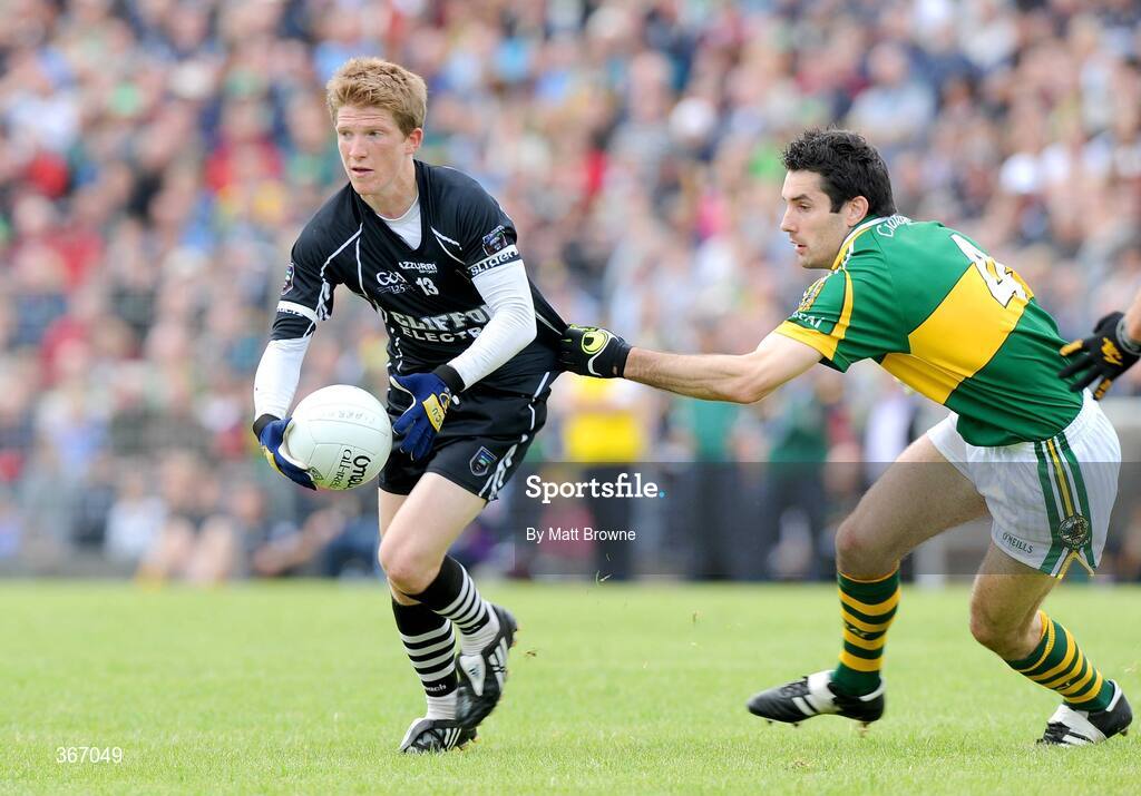 18 July 2009; David Kelly, Sligo, in action against Tom O'Sullivan, Kerry. GAA All-Ireland Senior Football Championship Qualifier, Round 3, Kerry v Sligo, Austin Stack Park, Tralee, Co. Kerry. Picture credit: Matt Browne / SPORTSFILE