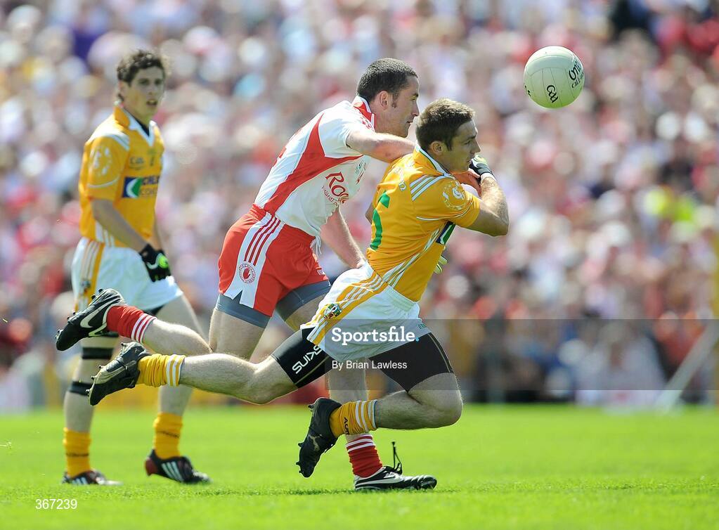 19 July 2009; Tony Scullion, Antrim, in action against Stephen O'Neill, Tyrone. GAA Football Ulster Senior Championship Final, Tyrone v Antrim, St Tighearnach's Park, Clones, Co. Monaghan. Picture credit: Brian Lawless / SPORTSFILE