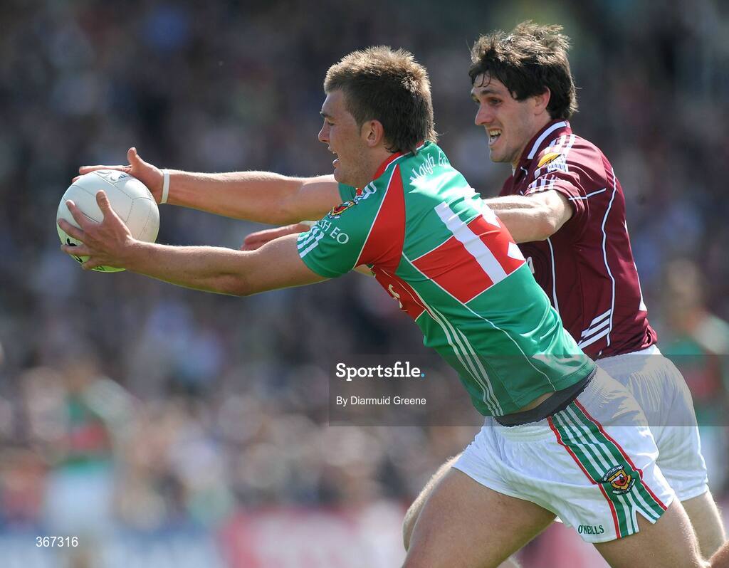 19 July 2009; Aidan O'Shea, Mayo, in action against Niall Coyne, Galway. GAA Football Connacht Senior Championship Final, Galway v Mayo, Pearse Stadium, Salthill, Galway. Picture credit: Diarmuid Greene / SPORTSFILE