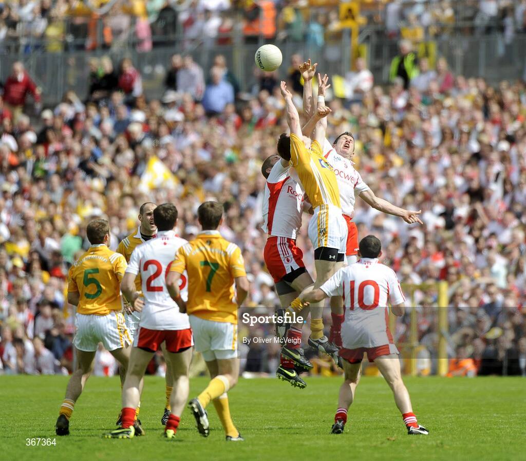 19 July 2009; Sean Cavanagh and Kevin Hughes, Tyrone, in action against Michael McCann, Antrim. GAA Football Ulster Senior Championship Final, Tyrone v Antrim, St Tighearnach's Park, Clones, Co. Monaghan. Picture credit: Oliver McVeigh / SPORTSFILE
