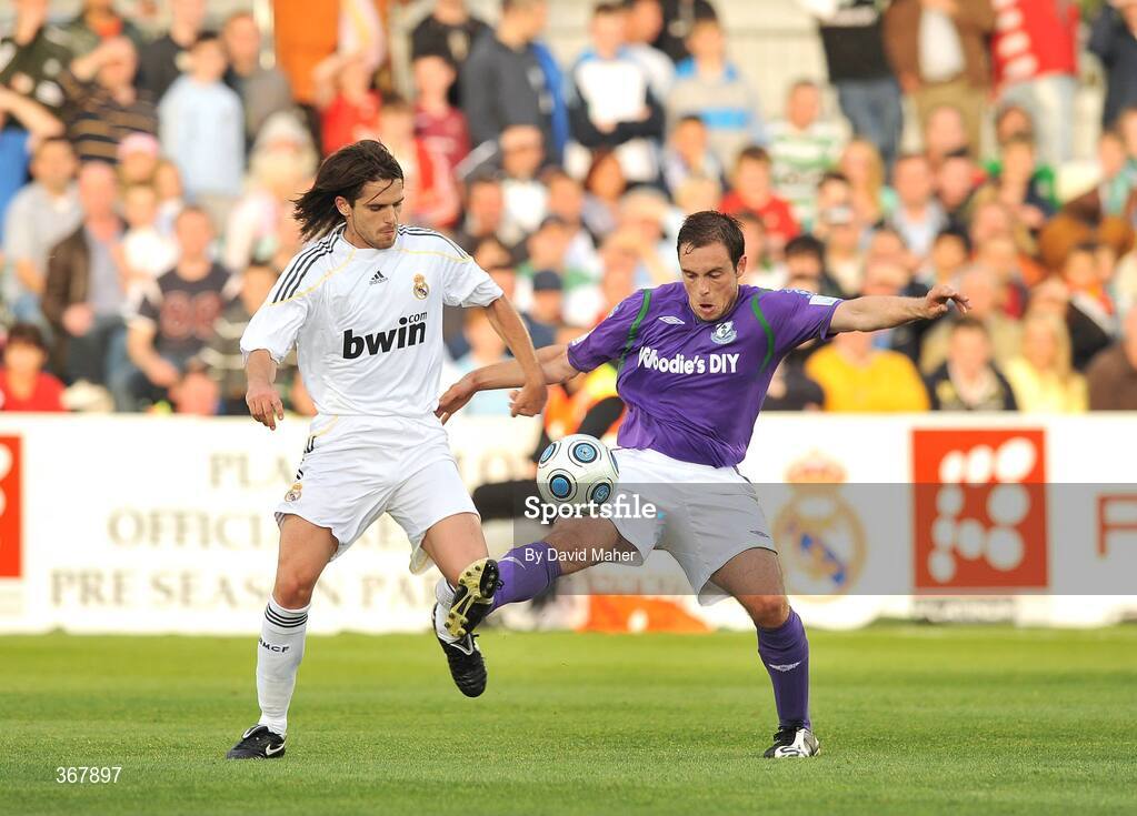 20 July 2009; Fernando Gago, Real Madrid, in action against Stephen Rice, Shamrock Rovers. Soccer Friendly, Shamrock Rovers v Real Madrid, Tallaght Stadium, Dublin. Picture credit: David Maher / SPORTSFILE