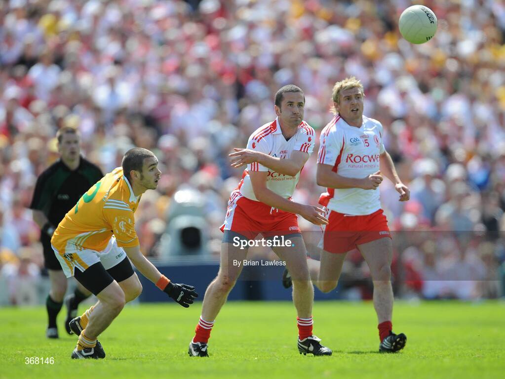 19 July 2009; Stephen O'Neill and Owen Mulligan, right, Tyrone, in action against Colin Brady, Antrim. GAA Football Ulster Senior Championship Final, Tyrone v Antrim, St Tighearnach's Park, Clones, Co. Monaghan. Picture credit: Brian Lawless / SPORTSFILE