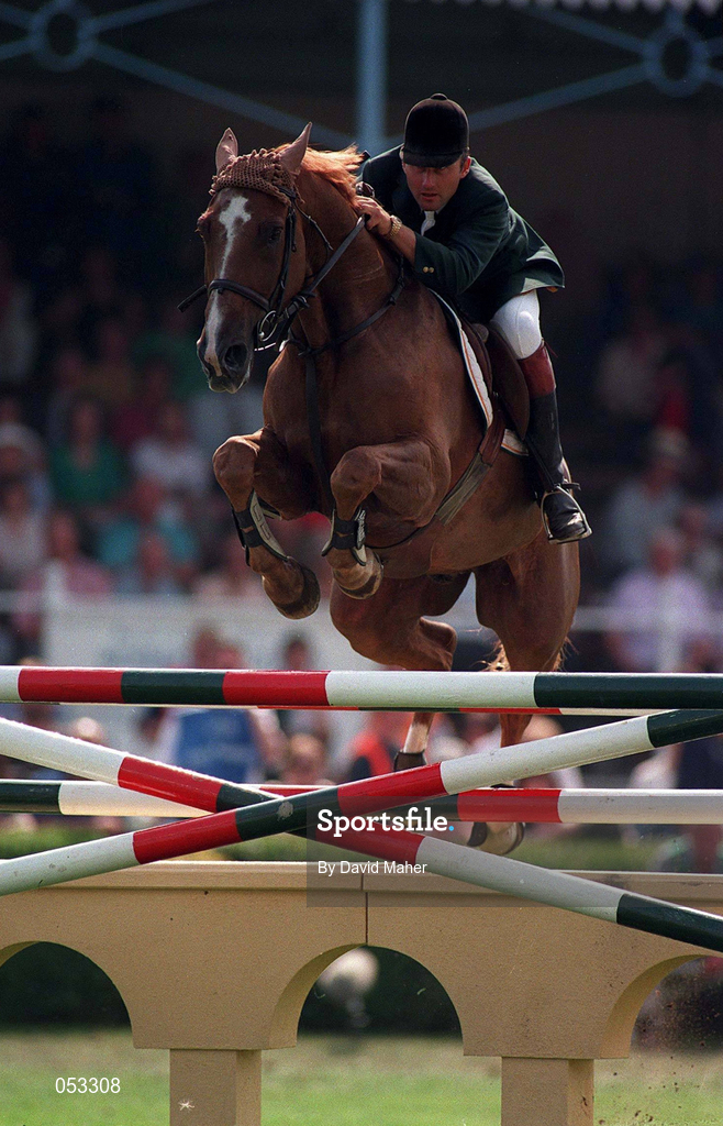 11 August 1995; Peter Charles on La Ina compete in the Aga Khan Challenge Trophy during The Kerrygold Nations Cup at the RDS in Dublin. Photo by David Maher/Sportsfile