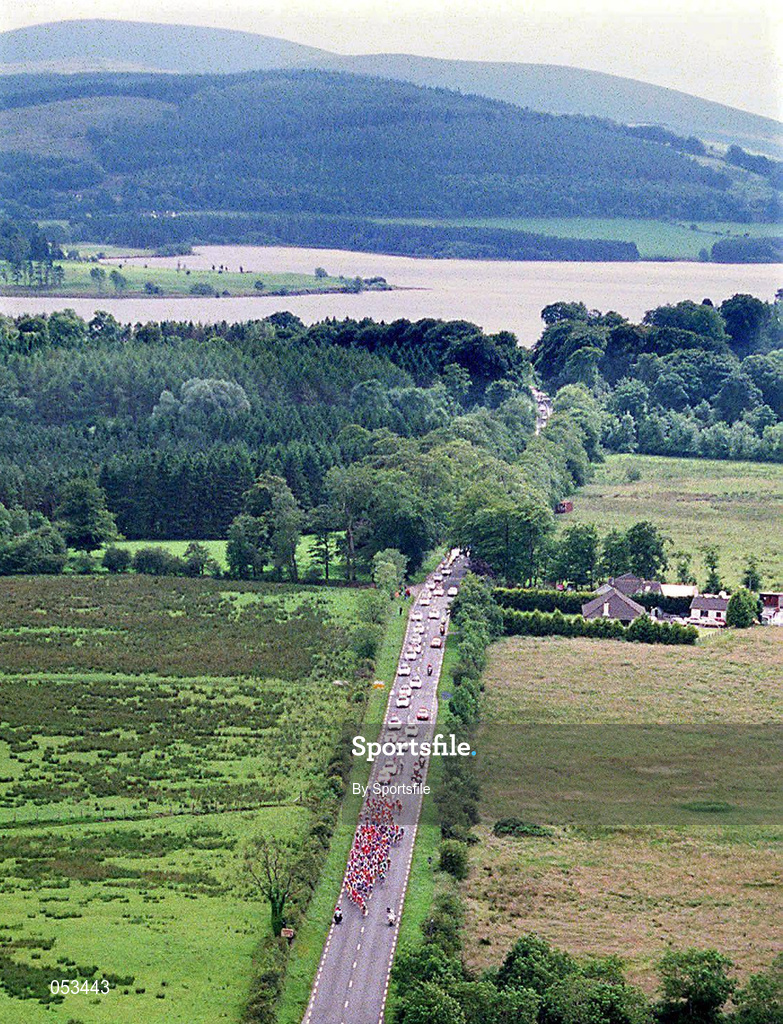 12 July 1998; The Peloton makes its way through past the Blessington Lakes during the 1998 Tour De France - Stage 1 in Wicklow. Photo by Pool via Sportsfile