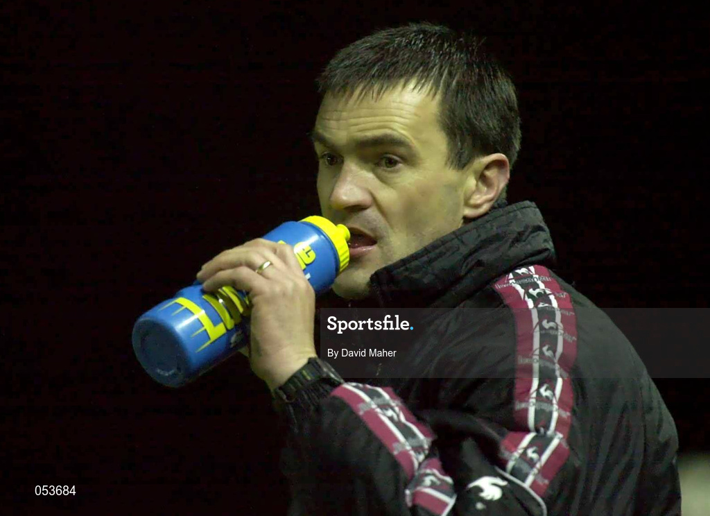 6 January 2000; Cork City manager Derek Mountfield during the Harp Lager FAI Cup Second Round match between Longford Town and Cork City at Flancare Park in Longford. Photo by David Maher/Sportsfile