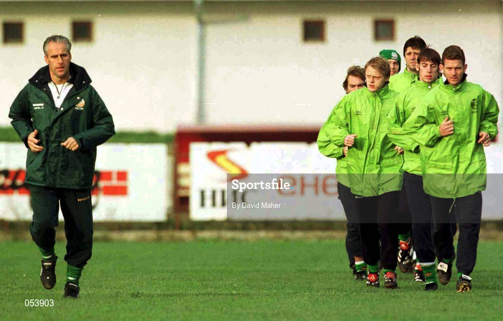 17 November 1998; Republic of Ireland manager Mick McCarthy puts his players, lead by Damien Duff and Mark Kinsella, through their paces during a Republic of Ireland Training Session at Radnitchi Stadium in Belgrade, Yugoslavia. Photo by David Maher/Sportsfile