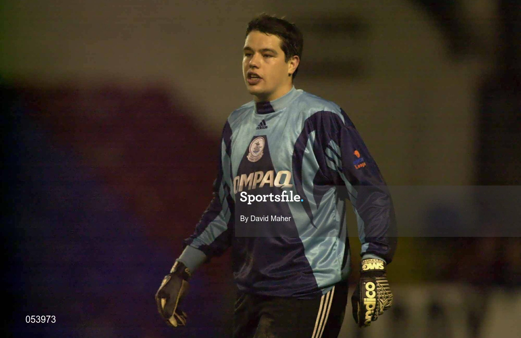28 January 2000; David Forde of Galway United  during the Eircom League Premier Division match between Shelbourne and Galway United at Tolka Park in Dublin. Photo by David Maher/Sportsfile