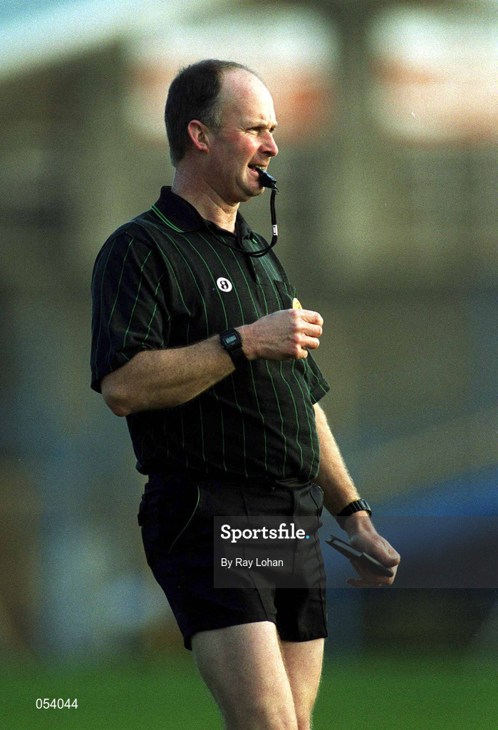 26 November 2000; Referee Ger Harrington during the AIB Munster Senior Hurling Club Championship Final match between Sixmilebridge and Mount Sion at Semple Stadium in Thurles, Tipperary. Photo by Ray Lohan/Sportsfile