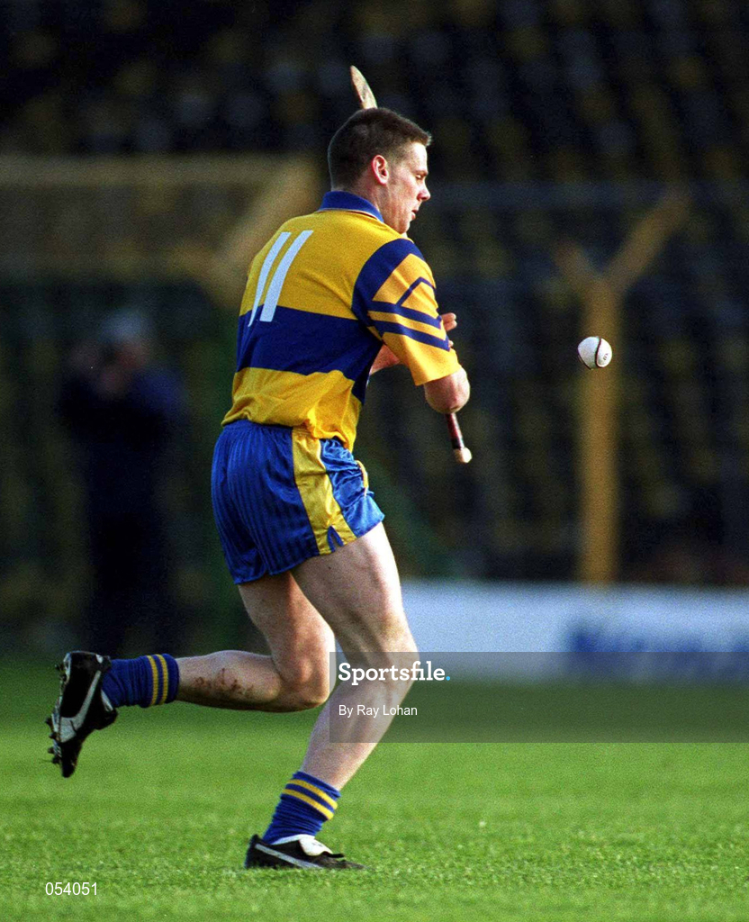 26 November 2000; John Reddan of Sixmilebridge during the AIB Munster Senior Hurling Club Championship Final match between Sixmilebridge and Mount Sion at Semple Stadium in Thurles, Tipperary. Photo by Ray Lohan/Sportsfile
