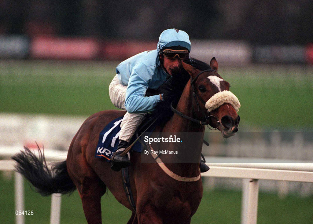 26 December 2000; Pittsburgh Phil, with Tom Rudd up, on their way to winning the Denny Juveline Hurdle during Day 1 of the Leopardstown Christmas Festival at Leopardstown Racecourse in Dublin. Photo by Ray McManus/Sportsfile