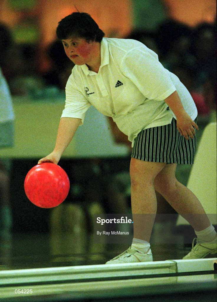29 June 1999;  Shauna Bradley of Special Olympics Ireland, from Baltinglass, Wicklow, prepares to take a shot during the 1999 Special Olympics World Summer Games in Raleigh, North Carolina, USA. Photo by Ray McManus/Sportsfile