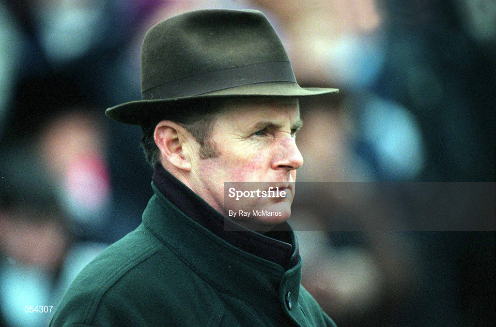 26 December 2000; Frank Berry during Day 1 of the Leopardstown Christmas Festival at Leopardstown Racecourse in Dublin. Photo by Ray McManus/Sportsfile