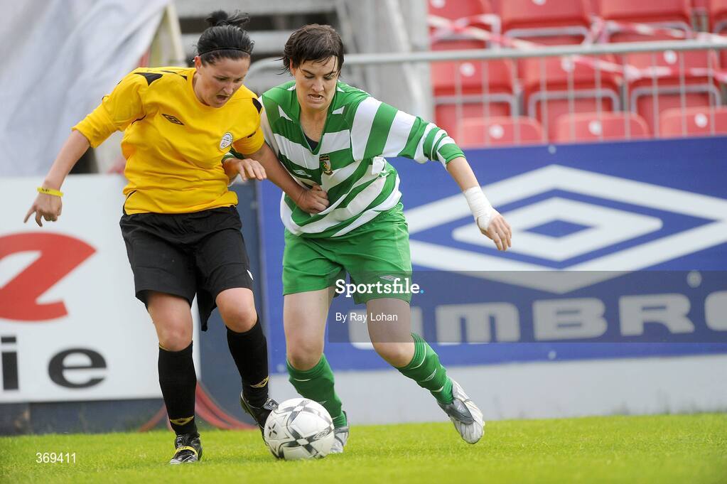 25 July 2009: Ealish Murray, St. Catherine's L.F.C. in action against Lorraine O'Sullivan, St. Francis. St. Francis v St. Catherine's, FAI Women's Senior Cup Final, Richmond Park, Dublin. Picture credit: Ray Lohan / SPORTSFILE