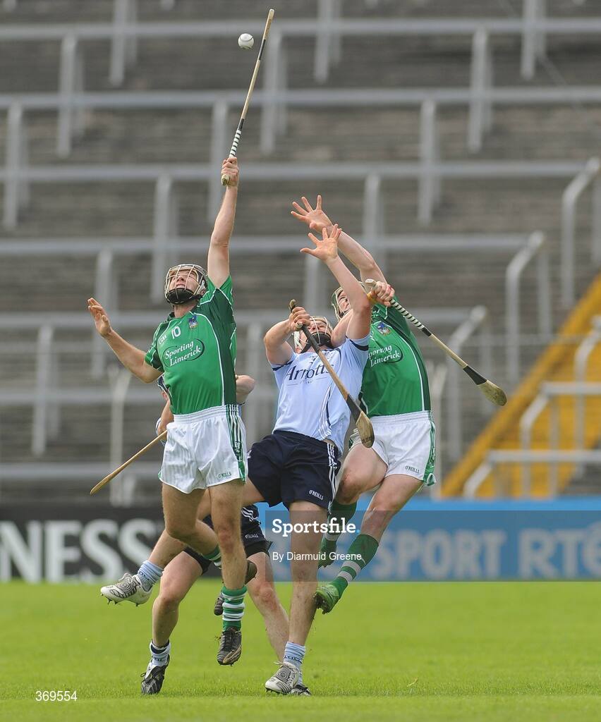 26 July 2009; James Ryan, left, and Seamus Hickey, Limerick, in action against Kevin Flynn, hidden, and Liam Rushe, Dublin. GAA All-Ireland Senior Hurling Championship Quarter-Final, Dublin v Limerick, Semple Stadium, Thurles, Co. Tipperary. Picture credit: Diarmuid Greene / SPORTSFILE