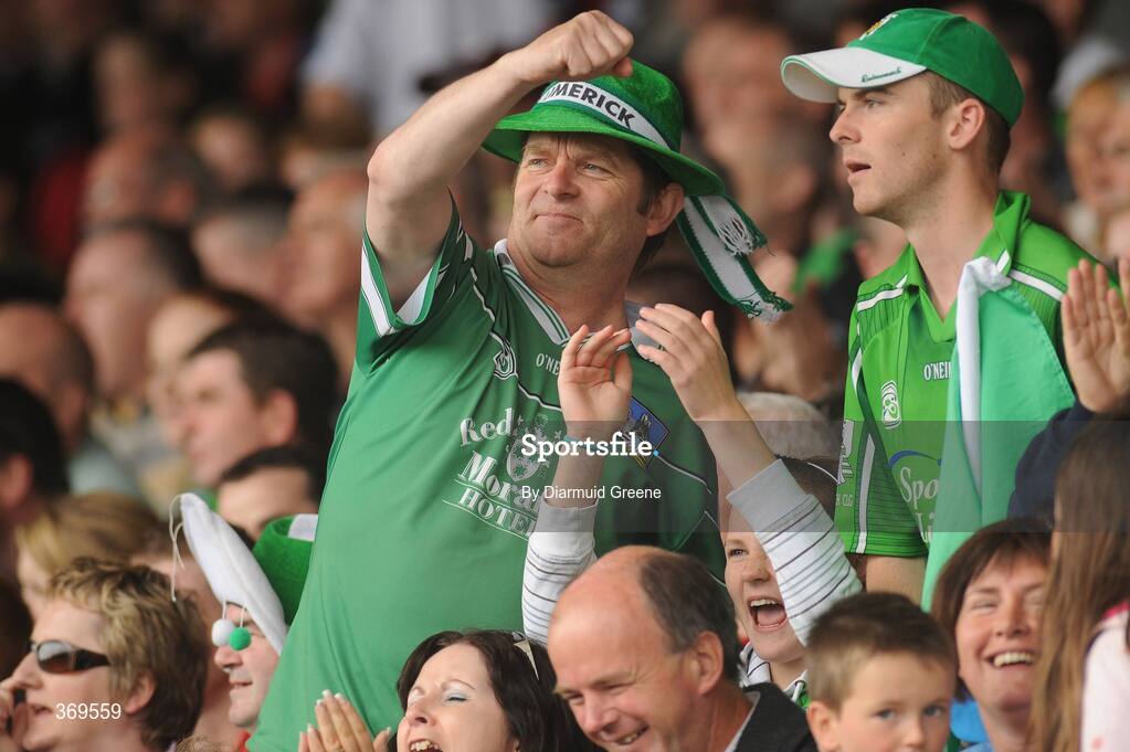 26 July 2009; Limerick supporters celebrate after Brian Murray scored his side's second goal from a penalty. GAA All-Ireland Senior Hurling Championship Quarter-Final, Dublin v Limerick, Semple Stadium, Thurles, Co. Tipperary. Picture credit: Diarmuid Greene / SPORTSFILE