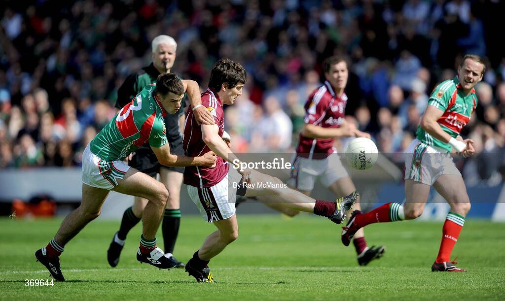 19 July 2009; Michael Meehan, Galway, in action against Ger Cafferkey, Mayo. GAA Football Connacht Senior Championship Final, Galway v Mayo, Pearse Stadium, Salthill, Galway. Picture credit: Ray McManus / SPORTSFILE