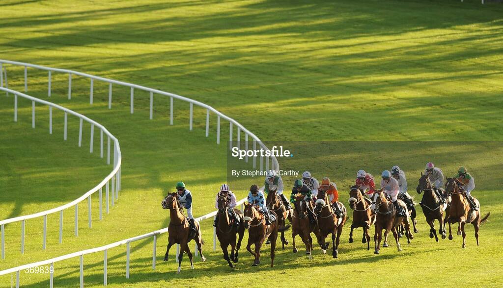 27 July 2009; A general view of the Hotelmeyrick.ie & Ghotel.ie Handicap. Galway Racing Festival, Ballybrit, Galway. Picture credit: Stephen McCarthy / SPORTSFILE