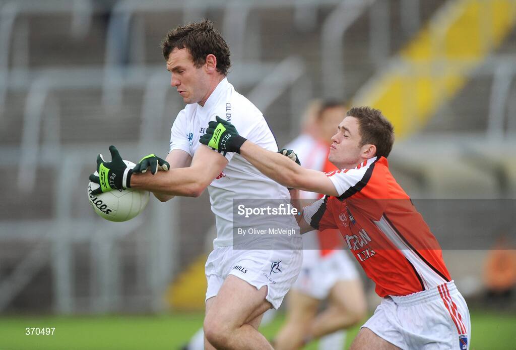 1 August 2009; Darrock Mulhall, Kildare, in action against Kealan Downey, Armagh. ESB GAA Football All-Ireland Minor Championship Quarter-Final, Armagh v Kildare, Kingspan Breffni Park, Cavan. Picture credit: Oliver McVeigh / SPORTSFILE
