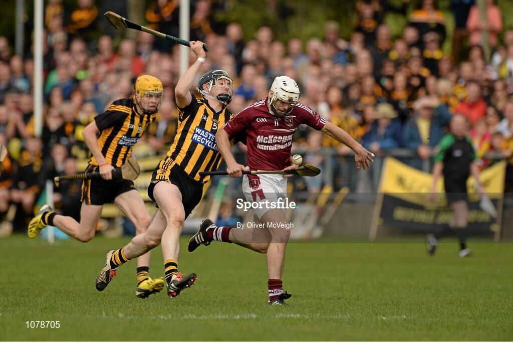 27 September 2015; Neil McManus, Ruairi Og Cushendall, in action against James McShane, Ballycastle McQuillan. Antrim Senior Championship Hurling Final, Ruairi Og Cushendall v Ballycastle McQuillan, Dunloy GAA Club, Dunloy, Co. Antrim. Picture credit: Oliver McVeigh / SPORTSFILE