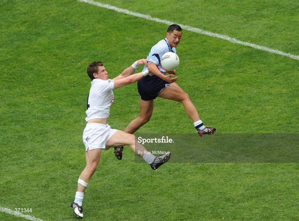 12 July 2009; Jason Sherlock, Dublin, in action against Emmet Bolton, Kildare. GAA Football Leinster Senior Championship Final, Dublin v Kildare, Croke Park, Dublin. Picture credit: Ray McManus / SPORTSFILE