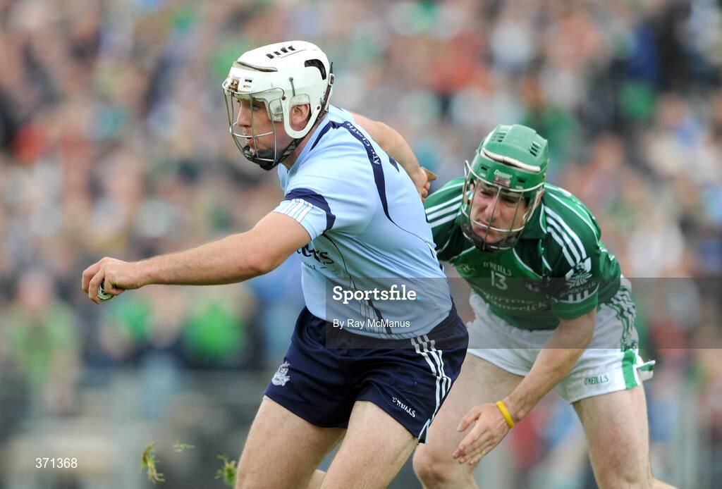 26 July 2009; Tomás Brady, Dublin, in action against Andrew O'Shaughnessy, Limerick. GAA All-Ireland Senior Hurling Championship Quarter-Final, Dublin v Limerick, Semple Stadium, Thurles, Co. Tipperary. Picture credit: Ray McManus / SPORTSFILE