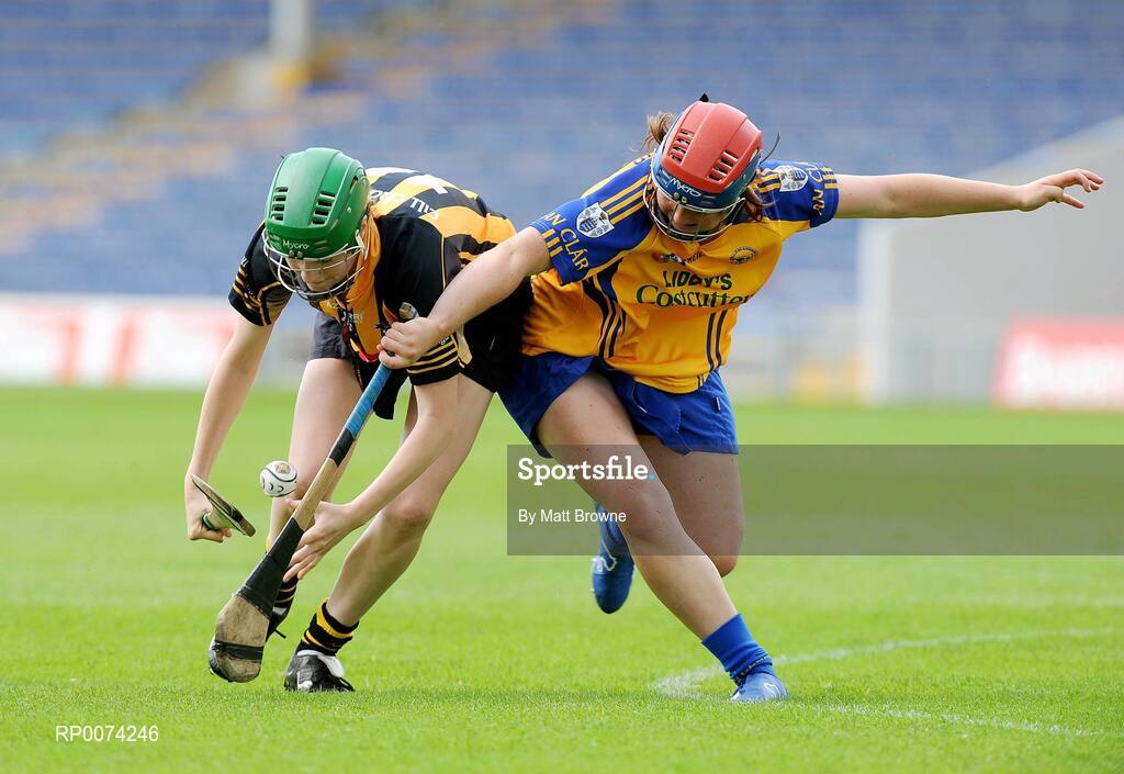 8 August 2009; Denise Gaule, Kilkenny, in action against Chloe Morey, Clare. All-Ireland Camogie Minor A Championship Final, Kilkenny v Clare, Semple Stadium, Thurles, Co. Tipperary. Picture credit: Matt Browne / SPORTSFILE