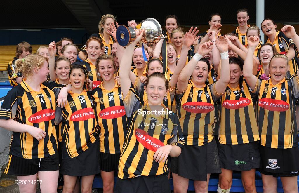 8 August 2009; Kilkenny captain Alison Walsh lifts the cup. All-Ireland Camogie Minor A Championship Final, Kilkenny v Clare, Semple Stadium, Thurles, Co. Tipperary. Picture credit: Matt Browne / SPORTSFILE