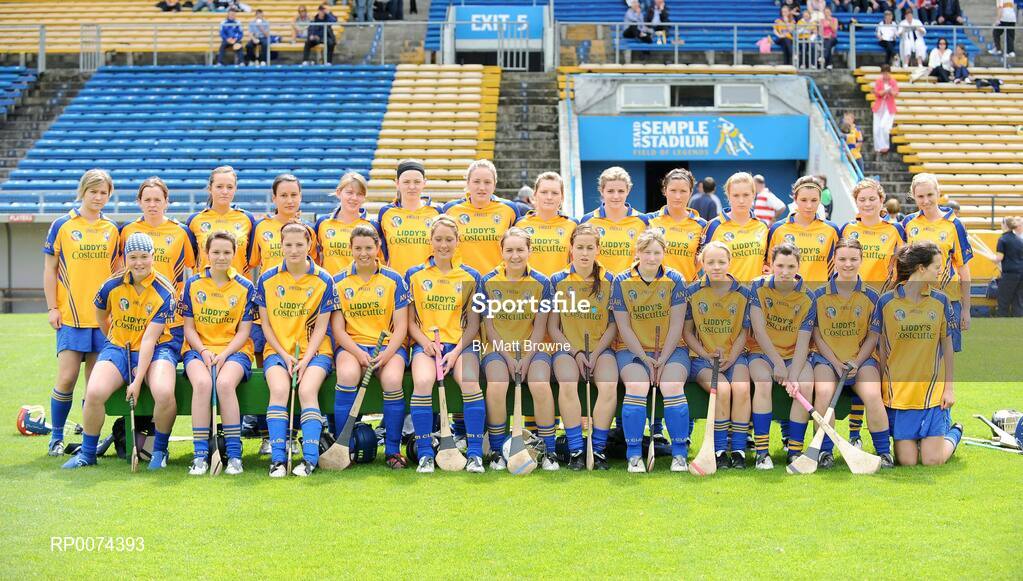 8 August 2009; The Clare squad. All-Ireland Camogie Minor A Championship Final, Kilkenny v Clare, Semple Stadium, Thurles, Co. Tipperary. Picture credit: Matt Browne / SPORTSFILE