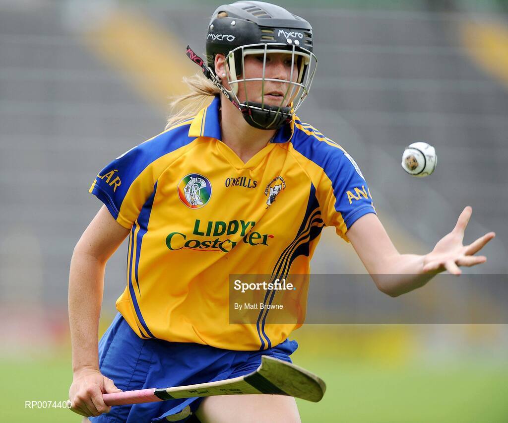 8 August 2009; Eimear Considine, Clare. All-Ireland Camogie Minor A Championship Final, Kilkenny v Clare, Semple Stadium, Thurles, Co. Tipperary. Picture credit: Matt Browne / SPORTSFILE