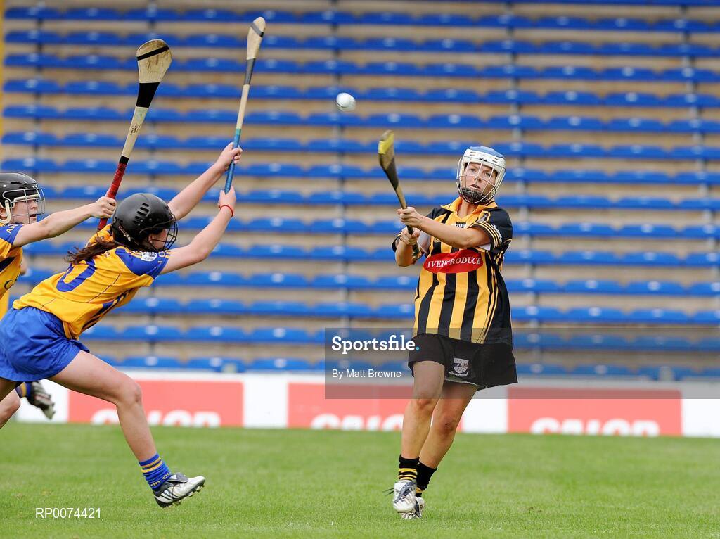 8 August 2009; Michelle Farrell, Kilkenny, in action against Orlaith Duggan, 10, Clare. All-Ireland Camogie Minor A Championship Final, Kilkenny v Clare, Semple Stadium, Thurles, Co. Tipperary. Picture credit: Matt Browne / SPORTSFILE