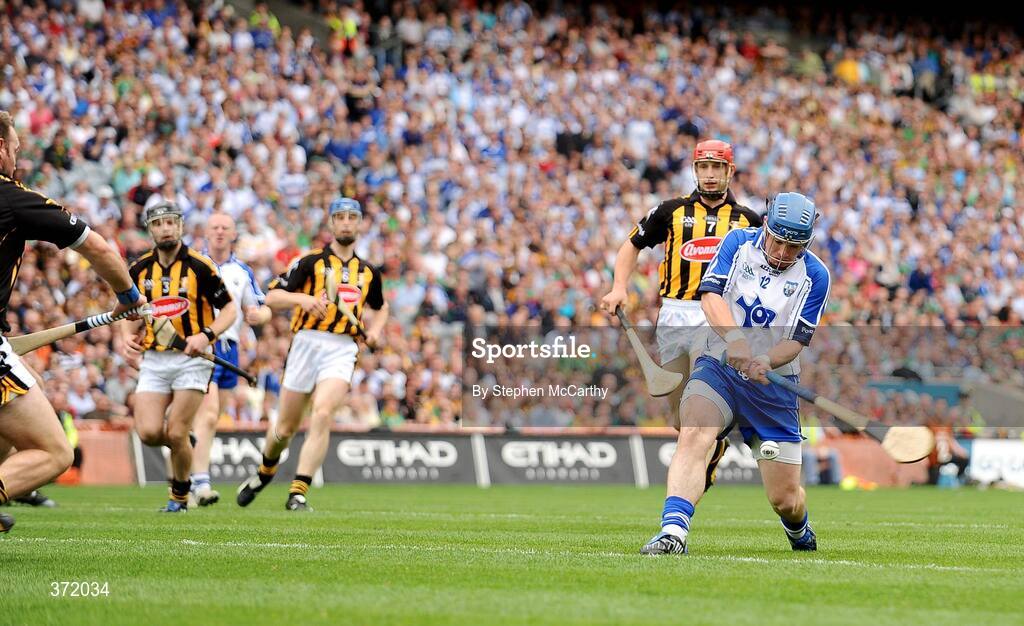 9 August 2009; Shane Walsh, Waterford, shoots to score his side's first goal. GAA Hurling All-Ireland Senior Championship Semi-Final, Kilkenny v Waterford, Croke Park, Dublin. Picture credit: Stephen McCarthy / SPORTSFILE