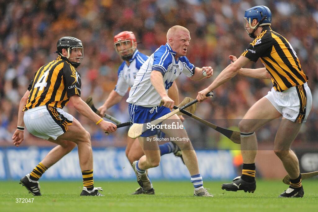 9 August 2009; John Mullane, Waterford, in action against Jackie Tyrrell, left, and Brian Hogan, Kilkenny. GAA Hurling All-Ireland Senior Championship Semi-Final, Kilkenny v Waterford, Croke Park, Dublin. Picture credit: Stephen McCarthy / SPORTSFILE