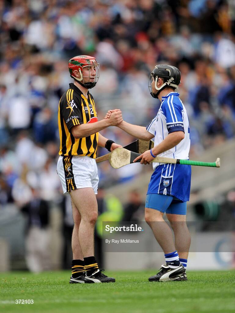 9 August 2009; Noel Connors, Waterford, and Eoin Larkin, Kilkenny, shake hands at the end of the game. GAA Hurling All-Ireland Senior Championship Semi-Final, Kilkenny v Waterford, Croke Park, Dublin. Picture credit: Ray McManus / SPORTSFILE