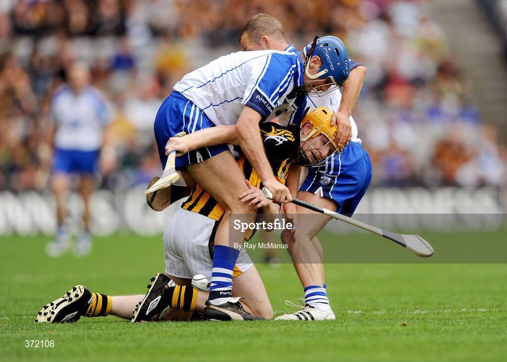 9 August 2009; Michael walsh, Waterford, in action against Richard Power, Kilkenny. GAA Hurling All-Ireland Senior Championship Semi-Final, Kilkenny v Waterford, Croke Park, Dublin. Picture credit: Ray McManus / SPORTSFILE