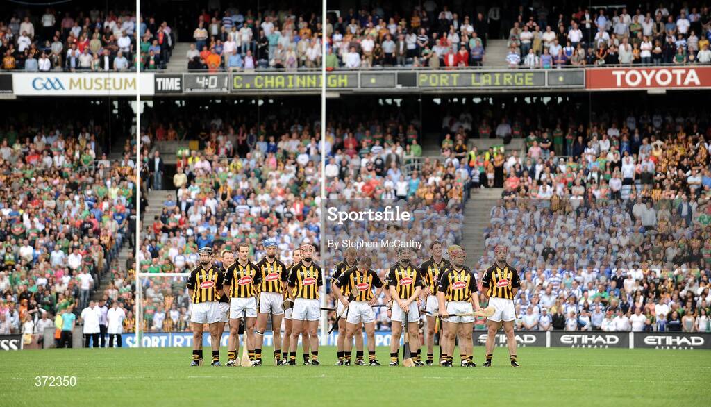 9 August 2009; The Kilkenny team during the national anthem. GAA Hurling All-Ireland Senior Championship Semi-Final, Kilkenny v Waterford, Croke Park, Dublin. Picture credit: Stephen McCarthy / SPORTSFILE