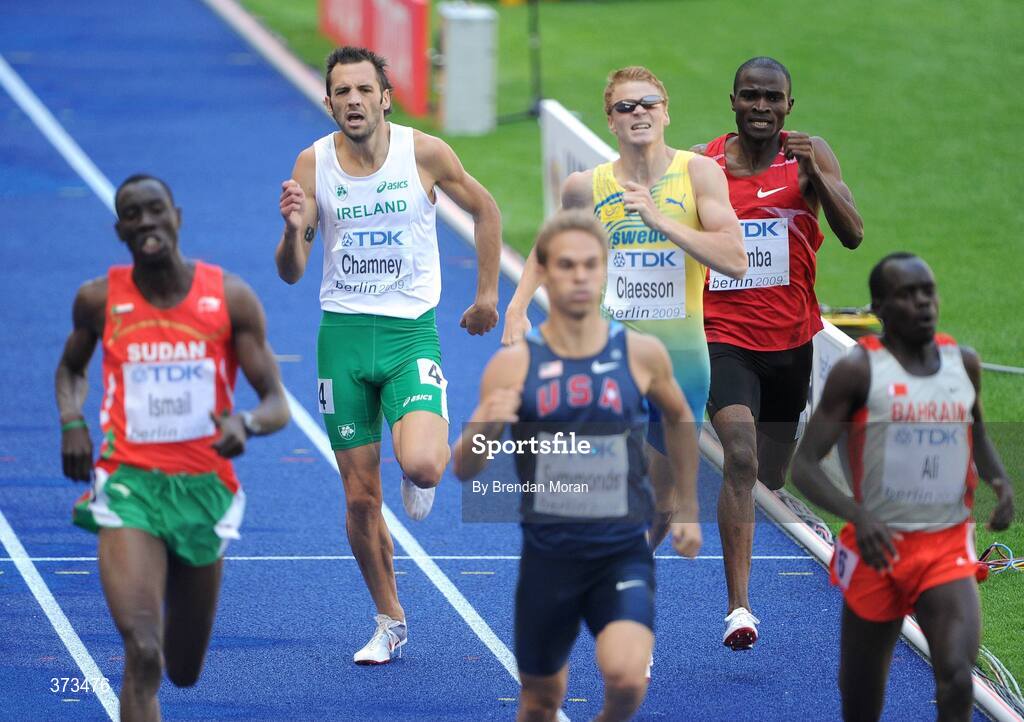 20 August 2009; Ireland's Thomas Chamney comes down the finishing straight on his way to finishing 5th in his 1st Round heat of the Men's 800m in a time of 1:48.09 and failing to progress to the next round. 12th IAAF World Championships in Athletics, Olympic Stadium, Berlin, Germany. Picture credit: Brendan Moran / SPORTSFILE