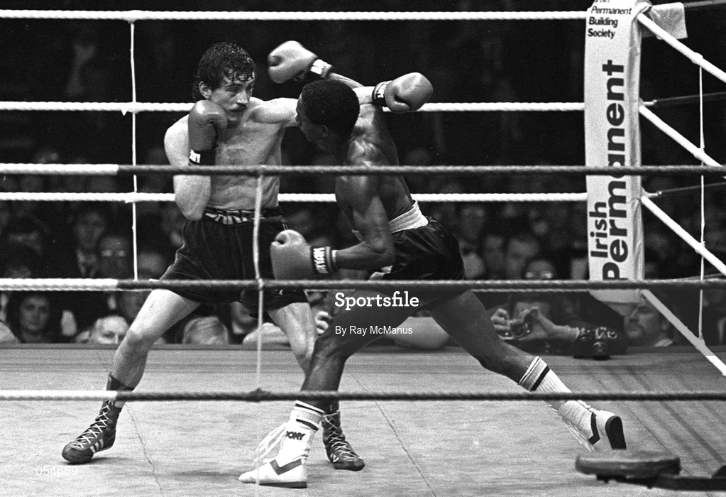 15 February 1986; Barry McGuigan, right, in action against Danilo Cabrera during their WBA World Featherweight Title Fight at the RDS in Dublin. Photo by Ray McManus/Sportsfile