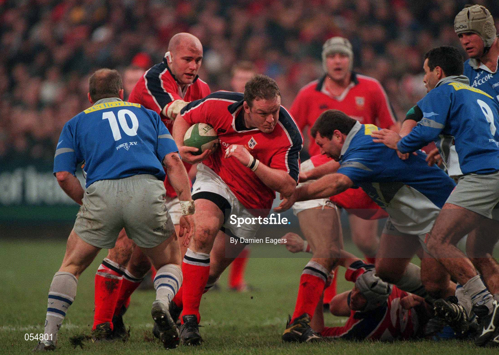 20 January 2001; Mick Galwey of Munster during the Heineken Cup Pool 4 Round 6 match between Munster and Castres at Musgrave Park in Cork. Photo by Damien Eagers/Sportsfile