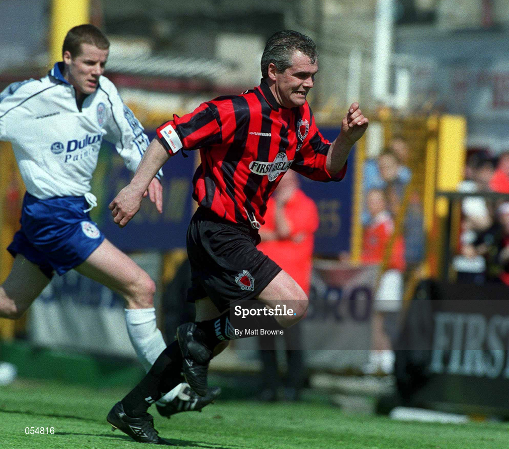 30 April 2000; Derek Swan of Bohemians during the FAI Cup Final match between Shelbourne and Bohemians at Tolka Park in Dublin. Photo by Matt Browne/Sportsfile