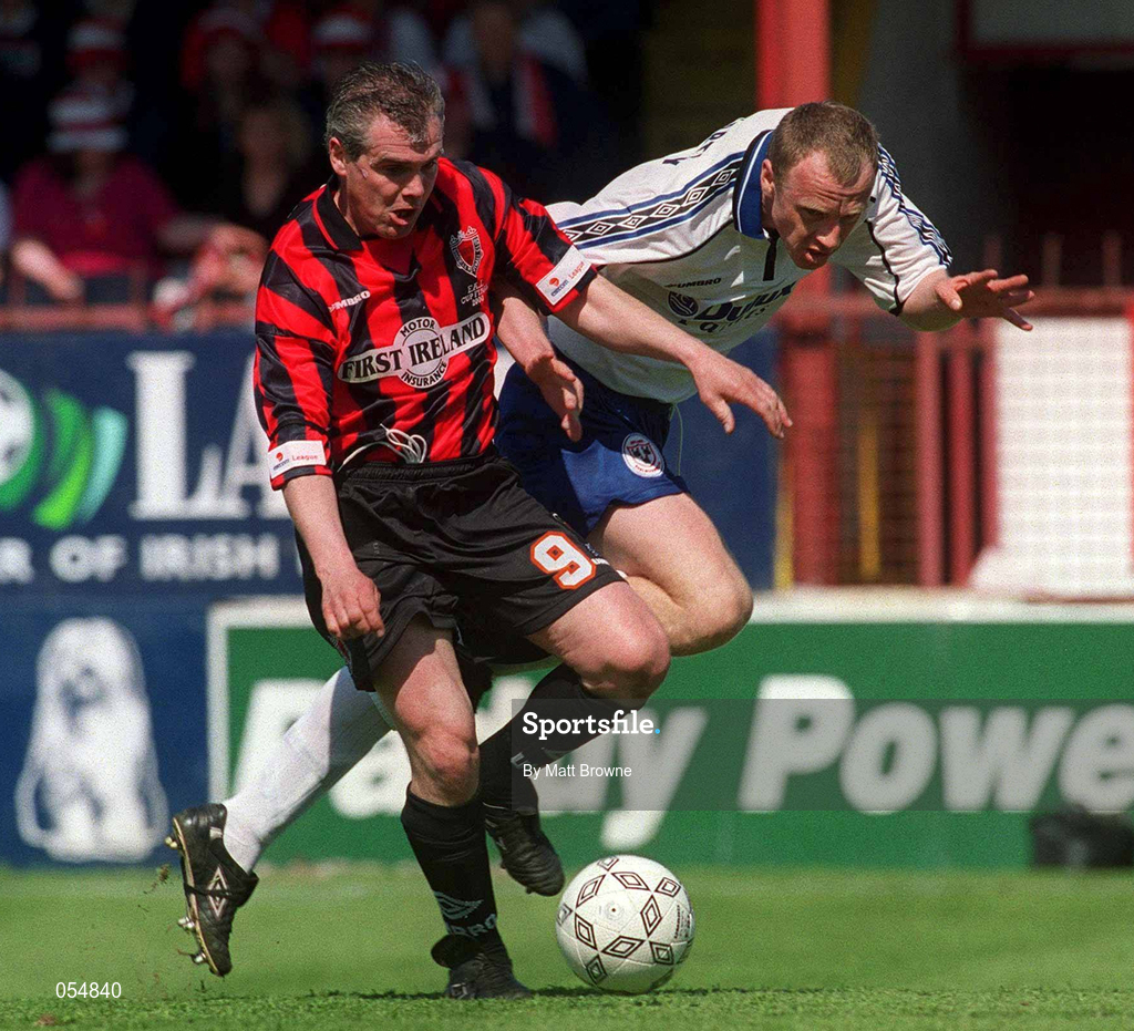 30 April 2000; Derek Swan of Bohemians in action against Tony McCarthy of Shelbourne during the FAI Cup Final match between Shelbourne and Bohemians at Tolka Park in Dublin. Photo by Matt Browne/Sportsfile