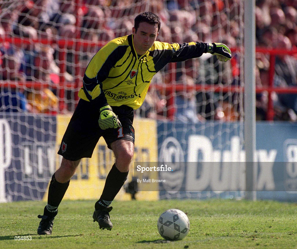 30 April 2000; Michael Dempsey of Bohemians during the FAI Cup Final match between Shelbourne and Bohemians at Tolka Park in Dublin. Photo by Matt Browne/Sportsfile