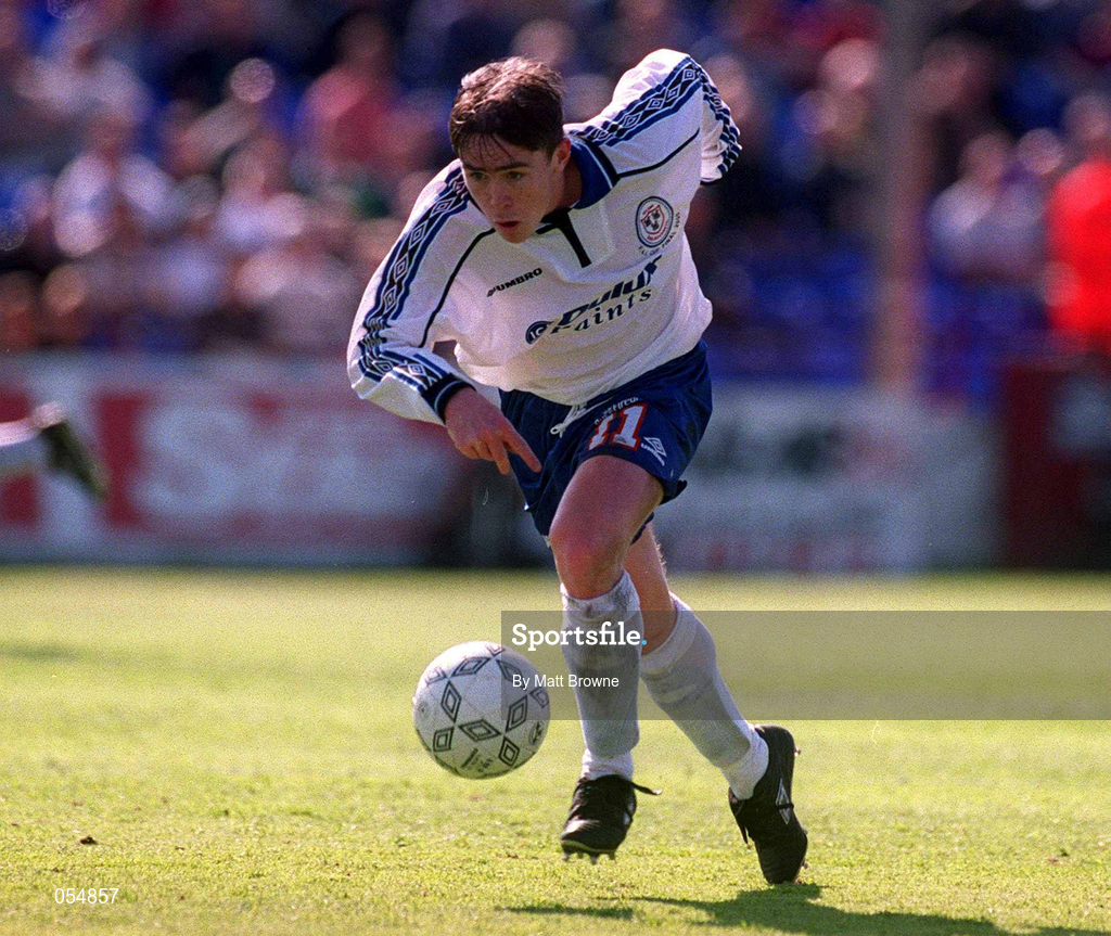30 April 2000; Richie Baker of Shelbourne during the FAI Cup Final match between Shelbourne and Bohemians at Tolka Park in Dublin. Photo by Matt Browne/Sportsfile