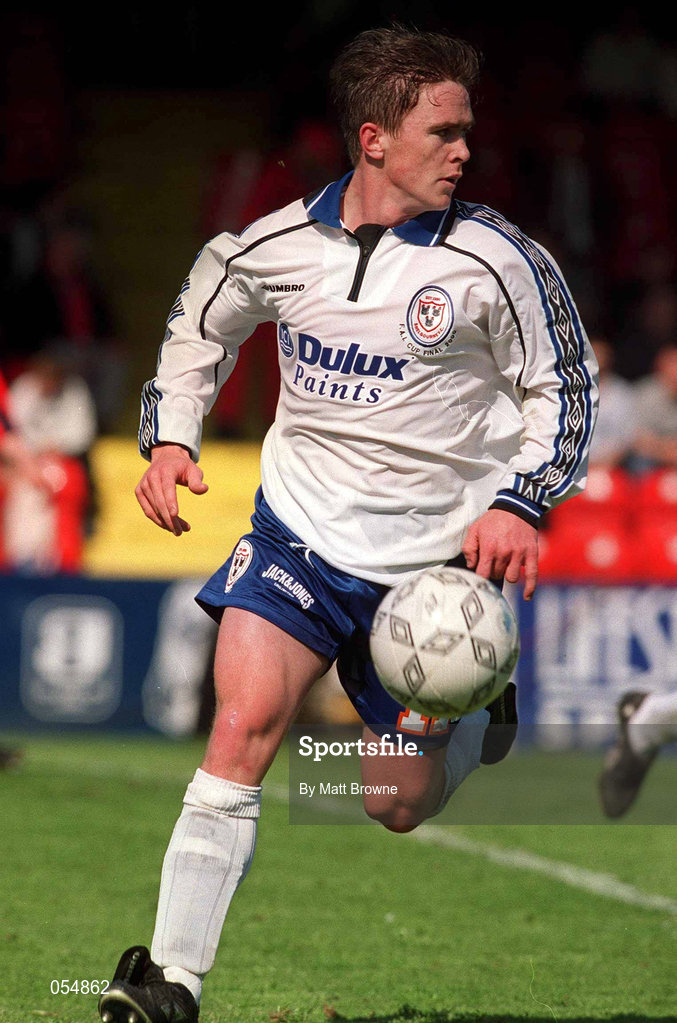30 April 2000; Richie Baker of Shelbourne during the FAI Cup Final match between Shelbourne and Bohemians at Tolka Park in Dublin. Photo by Matt Browne/Sportsfile