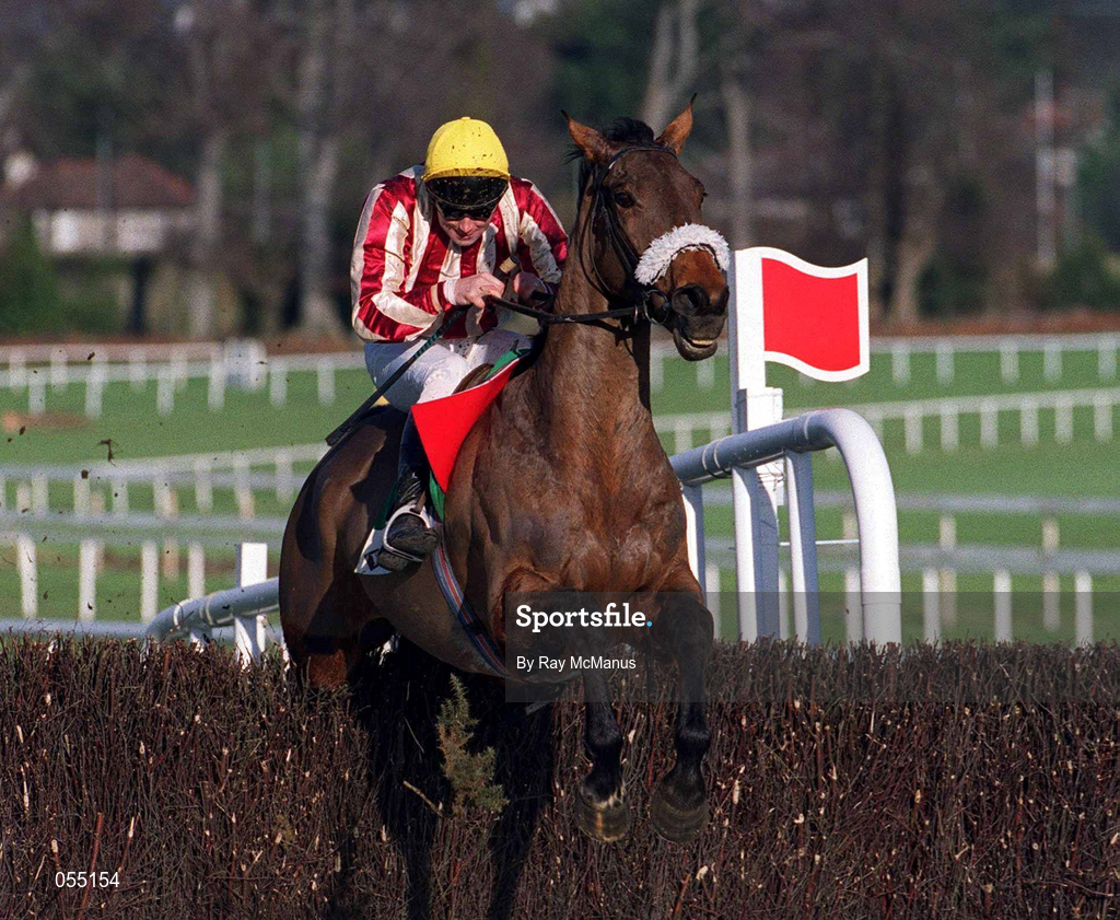 21 January 2001; Balla Sola, with Ruby Walsh up, jumps the last during The Bailey's Arkle Perpetual Challenge Cup Novice Steeplechase at Leopardstown Racecourse in Dublin. Photo by Ray McManus/Sportsfile