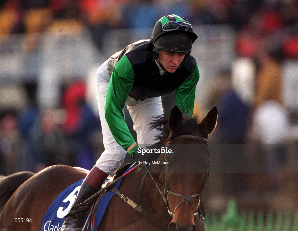 21 January 2001; Feeling Grand, with Barry Geraghty up, at Leopardstown Racecourse in Dublin. Photo by Ray McManus/Sportsfile
