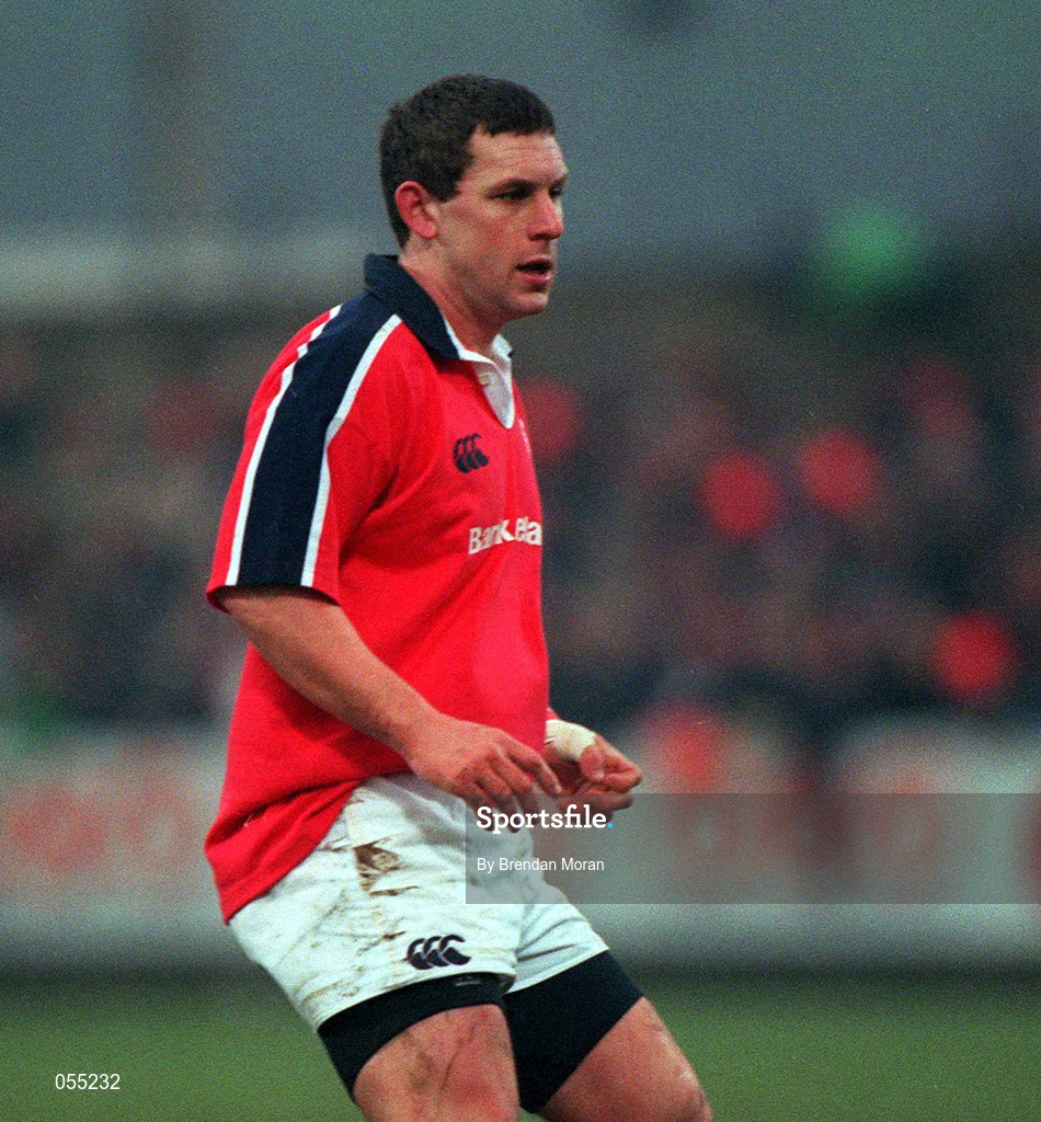 20 January 2001; Jason Holland of Munster during the Heineken Cup Pool 4 Round 6 match between Munster and Castres at Musgrave Park in Cork. Photo by Brendan Moran/Sportsfile