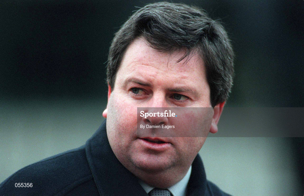 28 January 2001; Trainer Eric McNamara at Fairyhouse Racecourse in Ratoath, Meath. Photo by Damien Eagers/Sportsfile
