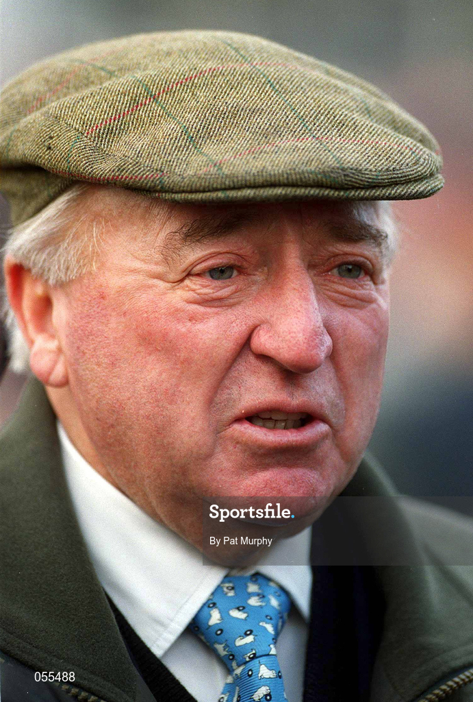 21 January 2001; Trainer Mick O'Toole at Leopardstown Racecourse in Dublin. Photo by Pat Murphy/Sportsfile